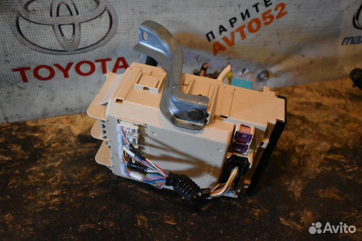 Блок предохранителей Lexus Rx300 2 поколение 2003