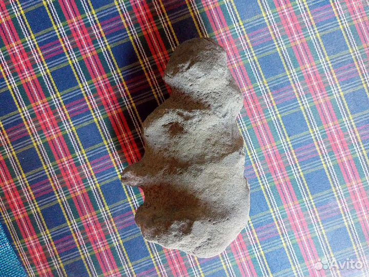 Камень пирит