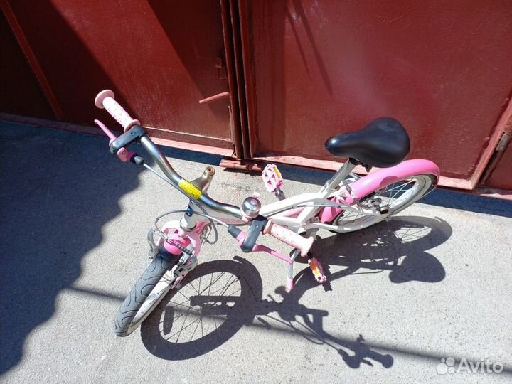 Детский двухколесный велосипед B'twin (розовый)