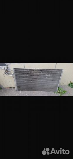 Радиатор кондиционера вольво Volvo 31418513 Valeo