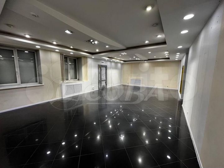 Сдам торговое помещение, 62 м²