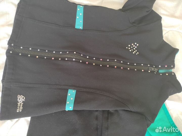 Тренировочный костюм для фигурного катания