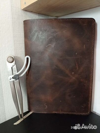Кожаные чехлы для ежедневников