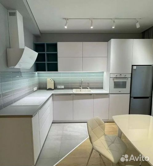 Кухня угловая под ключ