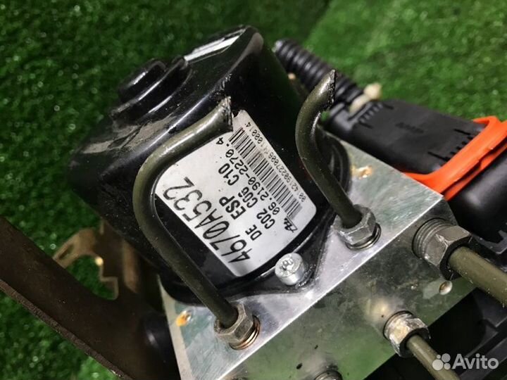 Блок abs Mitsubishi Outlander Xl CW5W 4B12 2008