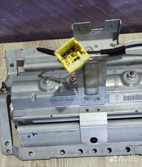 Подушка пассажира Airbag в панель Nissan primera P