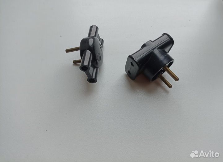 Тройники карболитовые