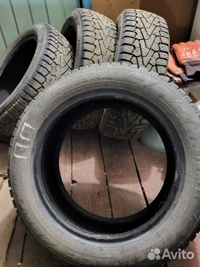 Pirelli Ice Zero 205/55 R16 94T