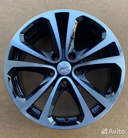 Диски литые R17 X-113 BD сверловка 5x114.3 новые