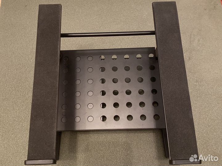 Столик для ноутбука