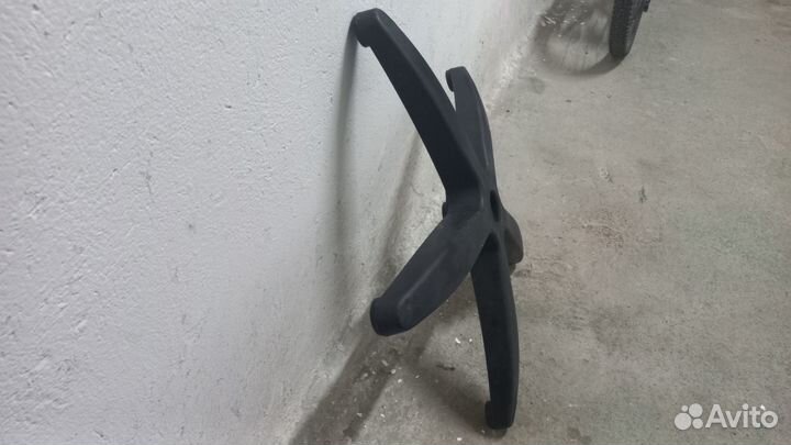 Крестовина для кресла б/у