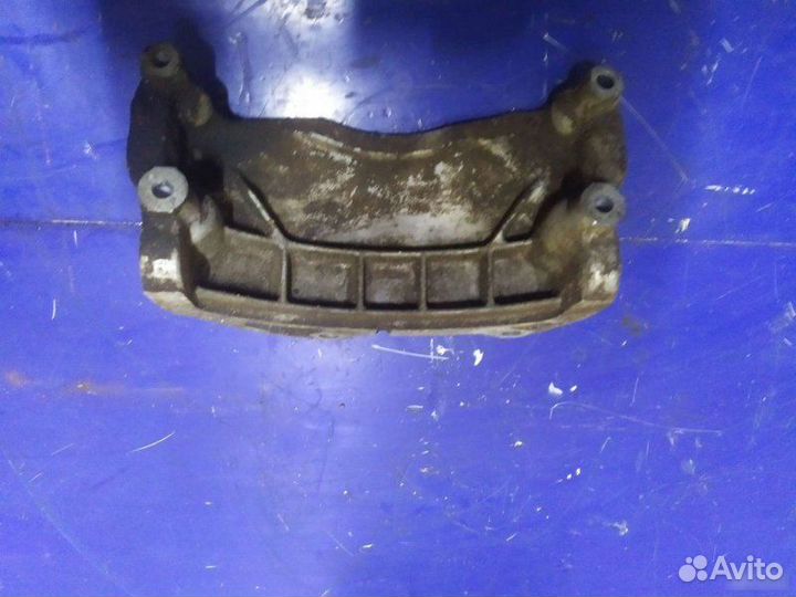 Кронштейн масляного поддона Mitsubishi Lancer 9