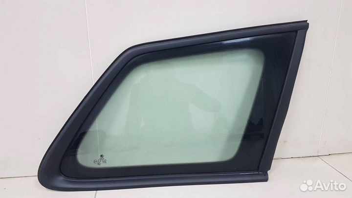 Стекло кузовное глухое правое Skoda Kodiaq 2016