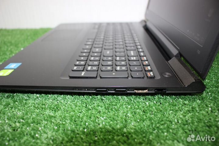 Ноутбук Lenovo ideapad 700-15isk i5/8Gb/GTX 950M/S