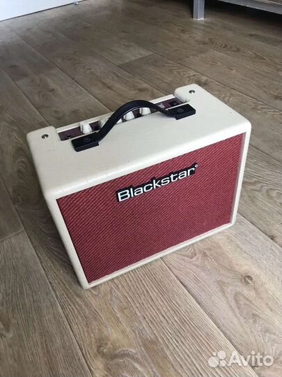 Гитарный комбоусилитель blackstar debut 15e
