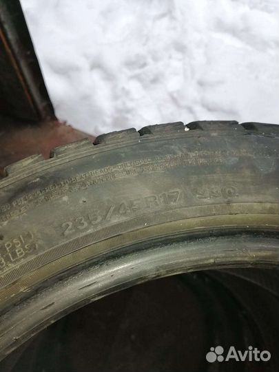 Michelin 4x4 Synchrone 235/45 R17