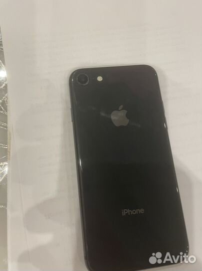 Телефон iPhone 8 64 gb