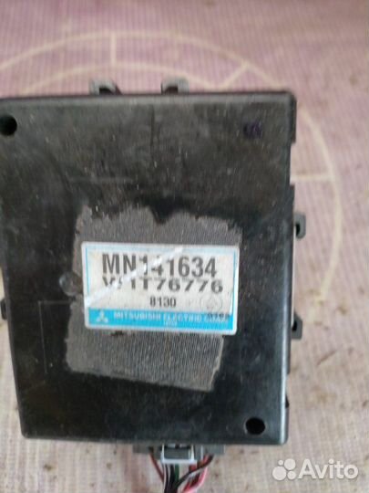 Блок управления парктроником Mitsubishi Outlander