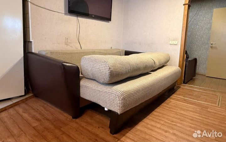 Диван прямой раскладной бу