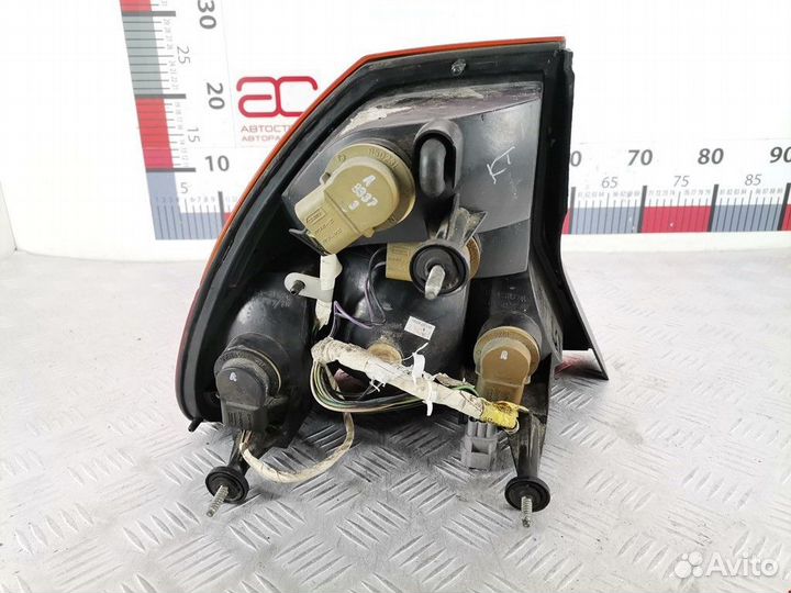 Фонарь задний правый Chrysler 300M 1998 05083166AA