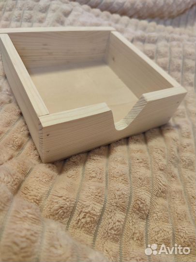 Салфетница из дерева