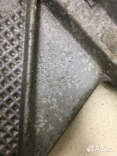 Кронштейн кпп левый Logan 2005-2014