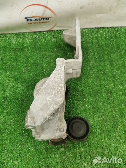 Кронштейн двигателя Ford Focus 2 хетчбек 2.5 hyda