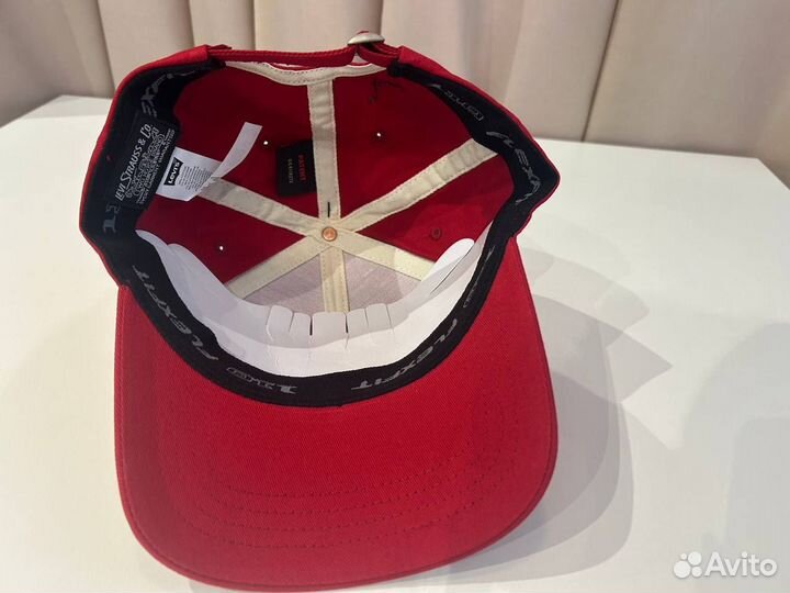 Бейсболка Levi'S оригинал новая