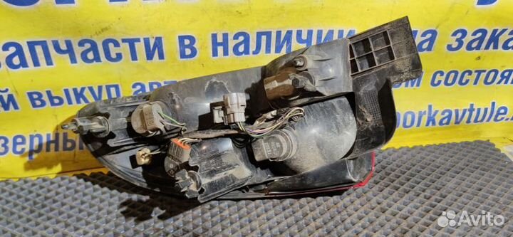 Фонарь задний левый Dodge Intrepid