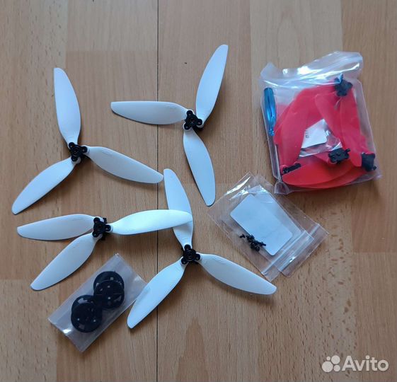 Быстросъёмные тройные лопасти DJI/Hubsan mini