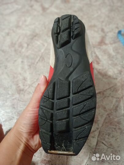 Лыжные ботинки