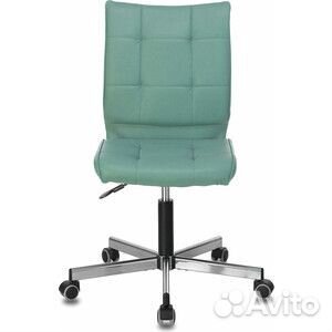 Кресло без подлокотников