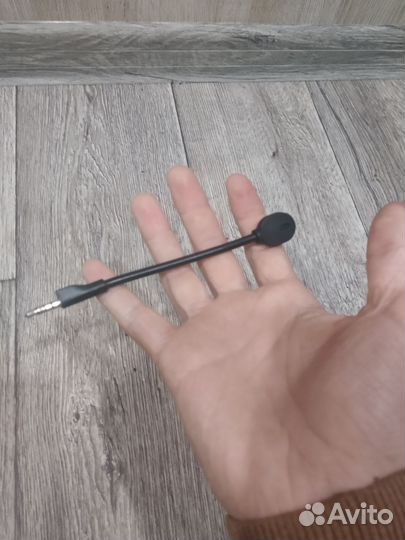 Проводные наушники