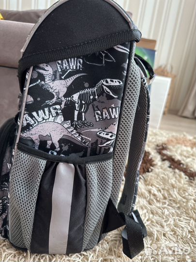 Школьный рюкзак