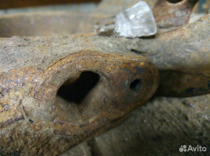 Кулак (цапфа) передний правый Ssang Yong Actyon