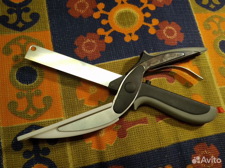 Нож для нарезки овощей и зелени