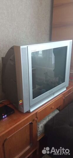 Телевизор Samsung Plano