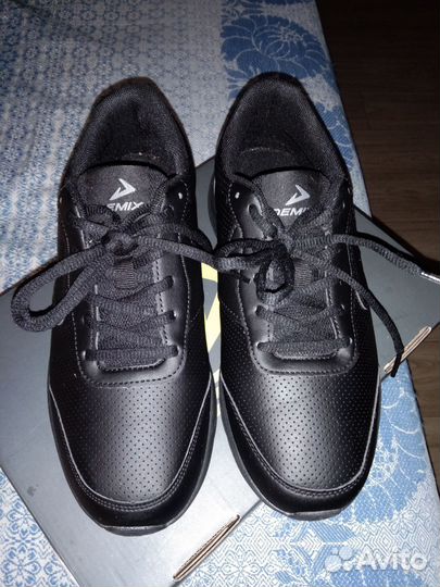 Кроссовки 39 размер