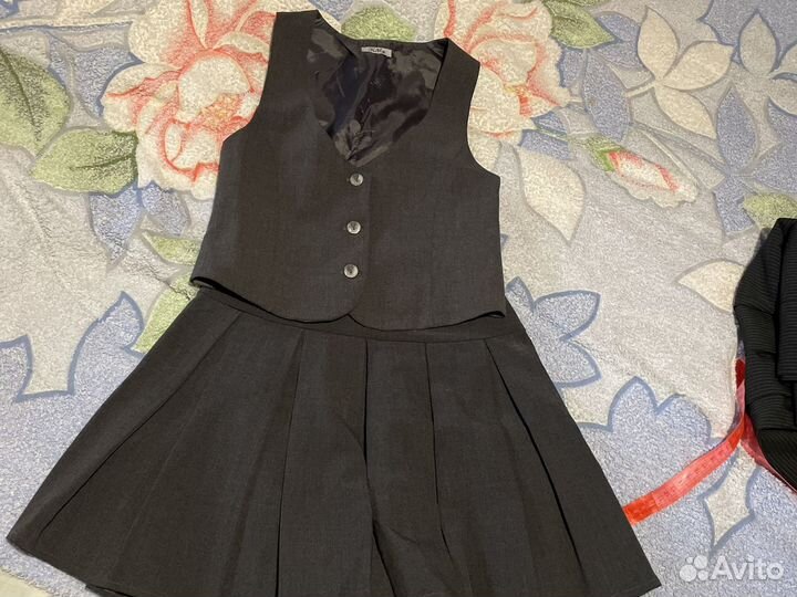 Школьный костюм