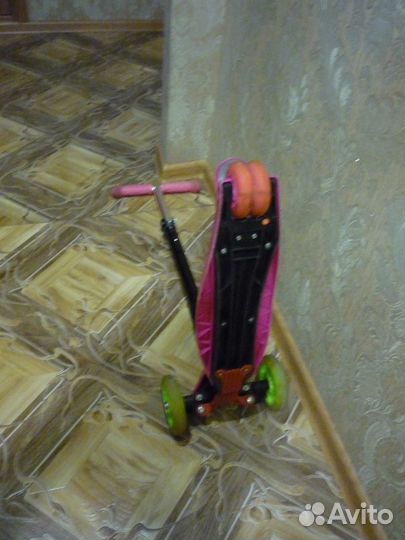 Самокат детский трехколесный