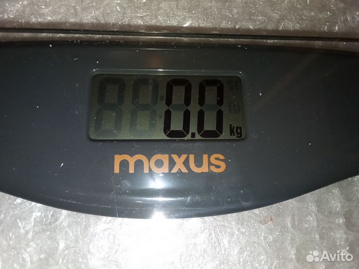 Весы напольные электронные Maxus