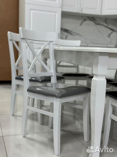 Стол и стулья от производителя. В наличии