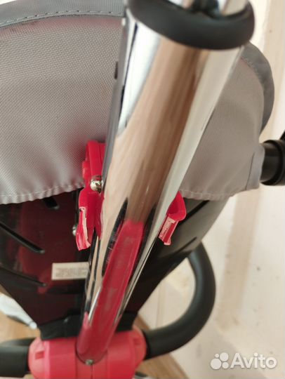 Детский велосипед с ручкой