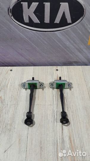 Ограничитель двери Kia sorento XM Лев, Прав