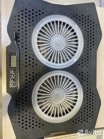 Подставка с охлаждением для ноутбука