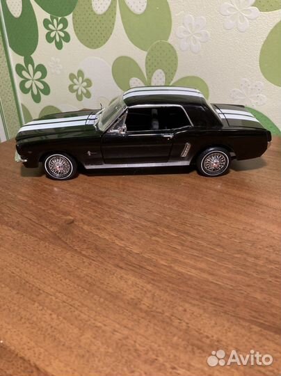 Модели автомобилей 1:18 Ford Mustang 1964