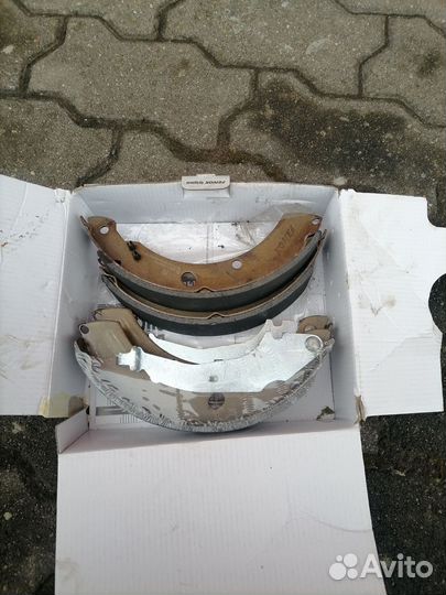 Тормозные колодки задние на volkswagen polo