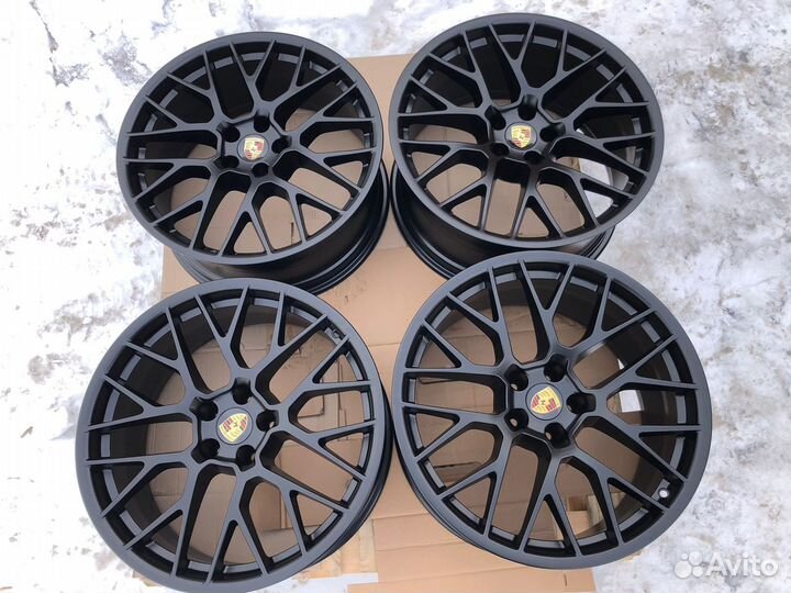 Оригинальные кованые диски Porsche Macan R20 разно