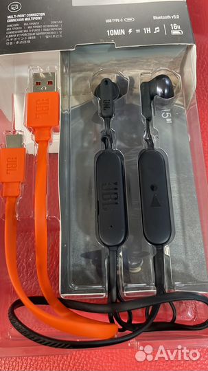 Беспроводные наушники JBL Tune 215BT, черный