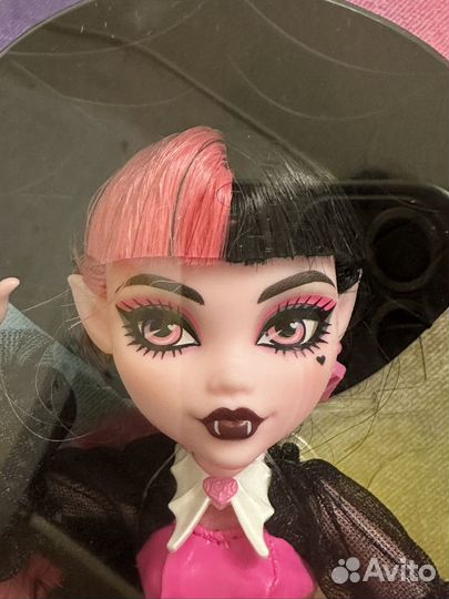 Кукла монстер хай дракулаура базовая Monster High